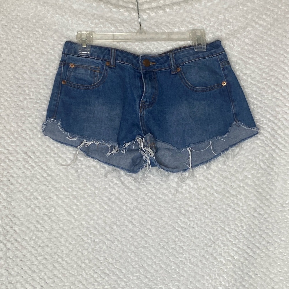 Cotton on blue denim jean shorts